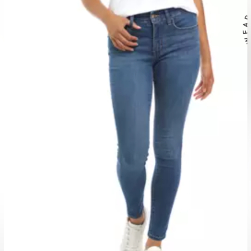 NWT👖Crown & Ivy Essential Signature Skinny Jeans Sz 4R